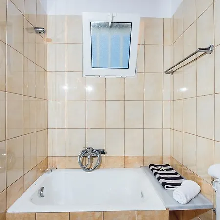 Tassos & Marios Ii Apartman Alikanász